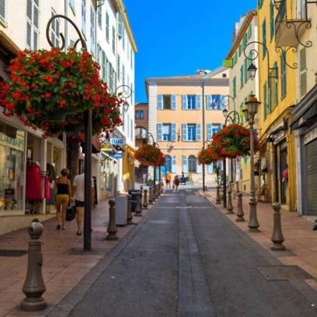 Appartamento Coquet 2 pièces coeur Vieil Antibes Esterno foto
