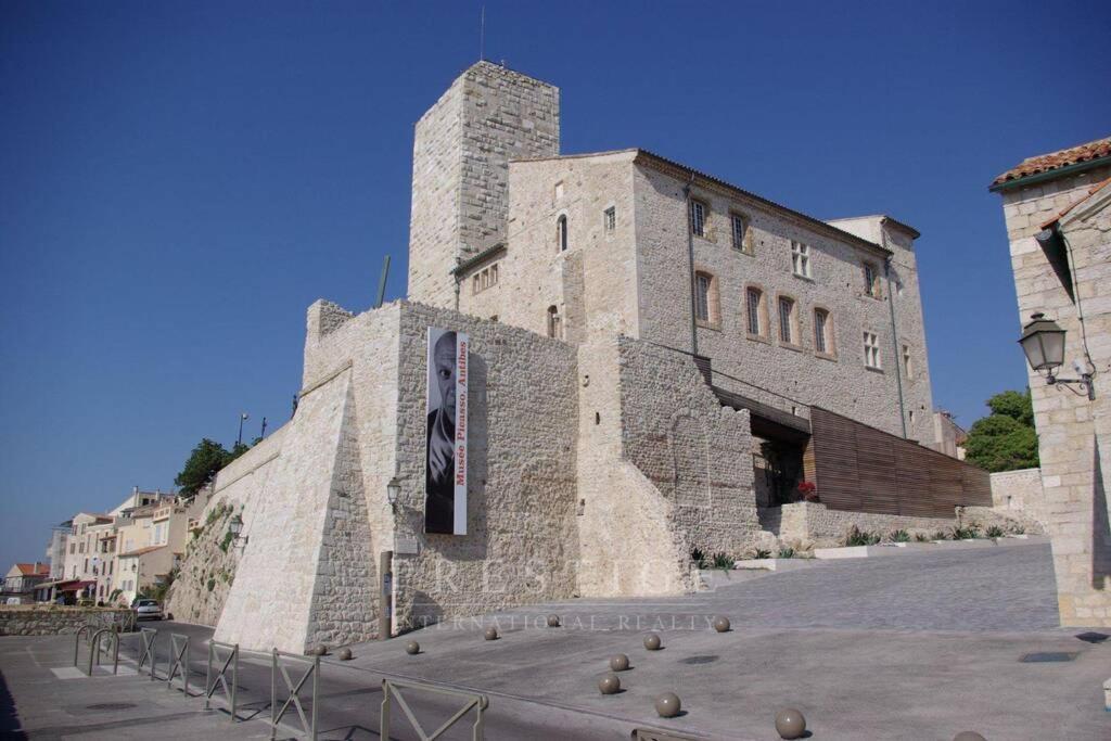 Appartamento Coquet 2 pièces coeur Vieil Antibes Esterno foto